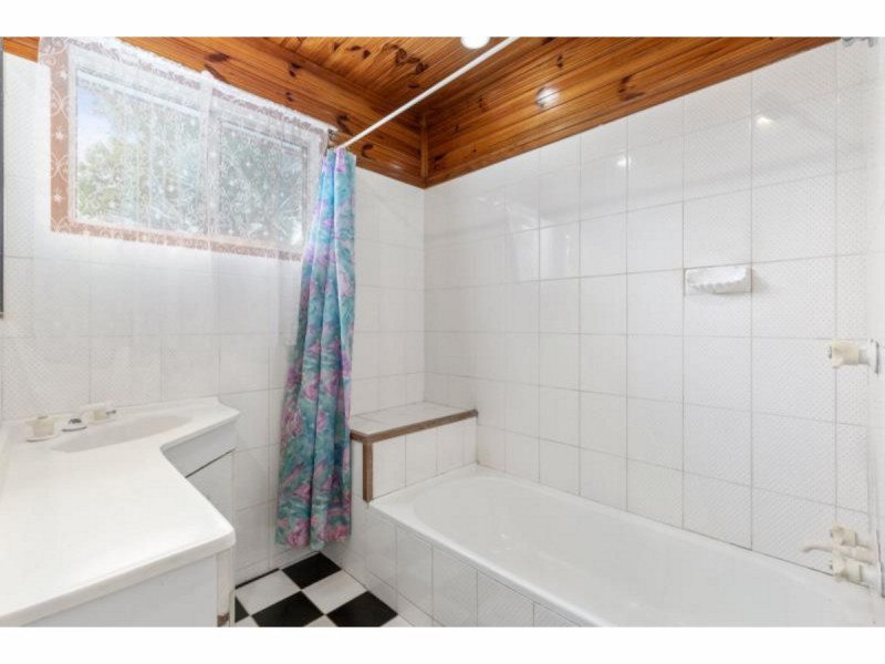 28 Wackford Street, Park Avenue QLD 4701